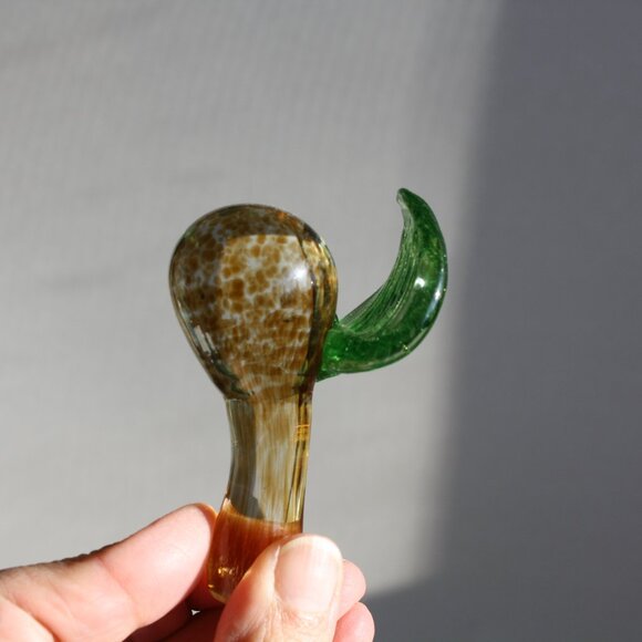 Vintage Art Glass Pear with Stopper Crackle Glass Green Decorative glass - Picture 7 of 9